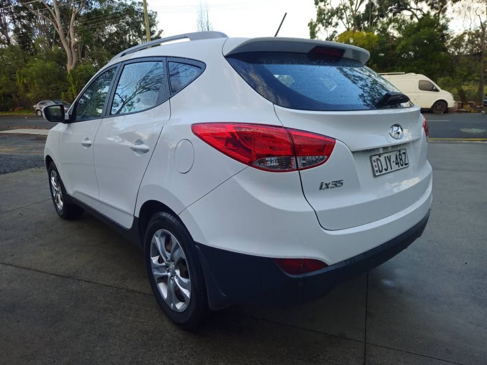 2013 Hyundai ix35 6.jpg